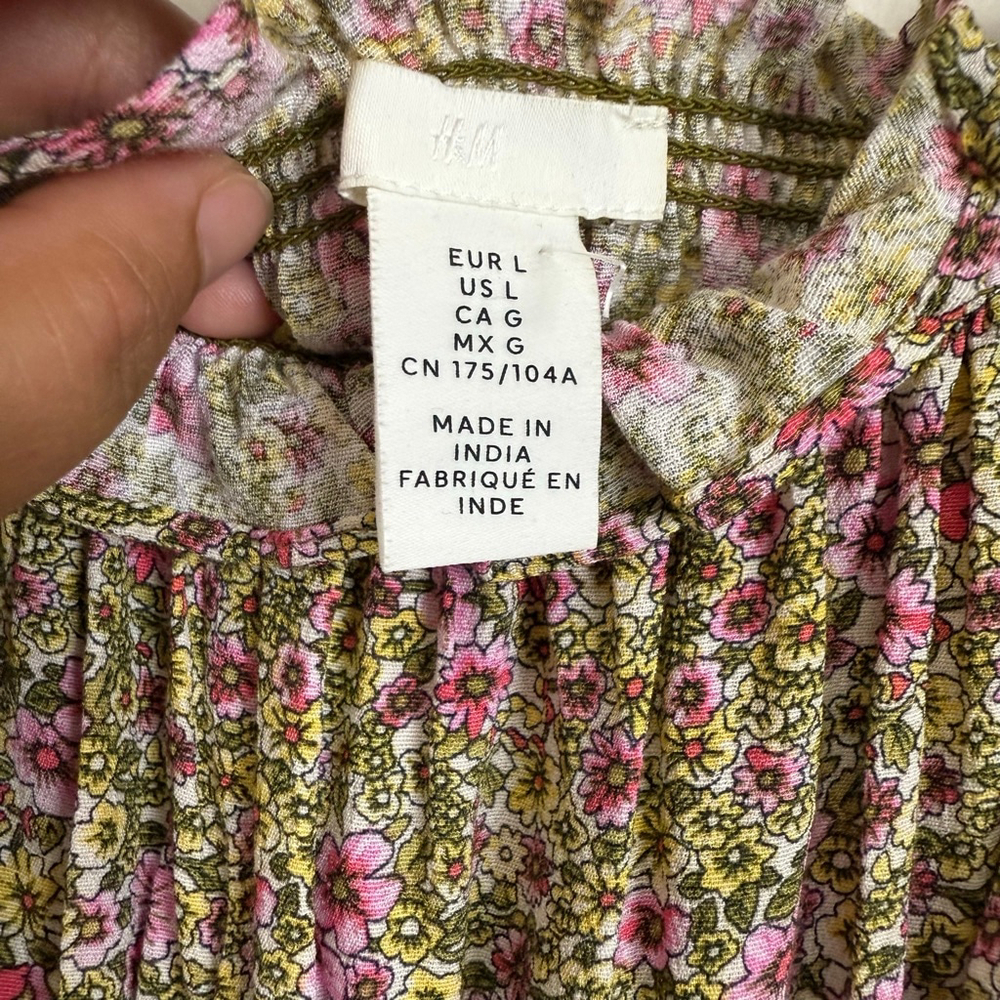 H&M Floral Top Women Size Large Longsleeves Puff Sleeves Detail Prairie Ditsy - Picture 13 of 15